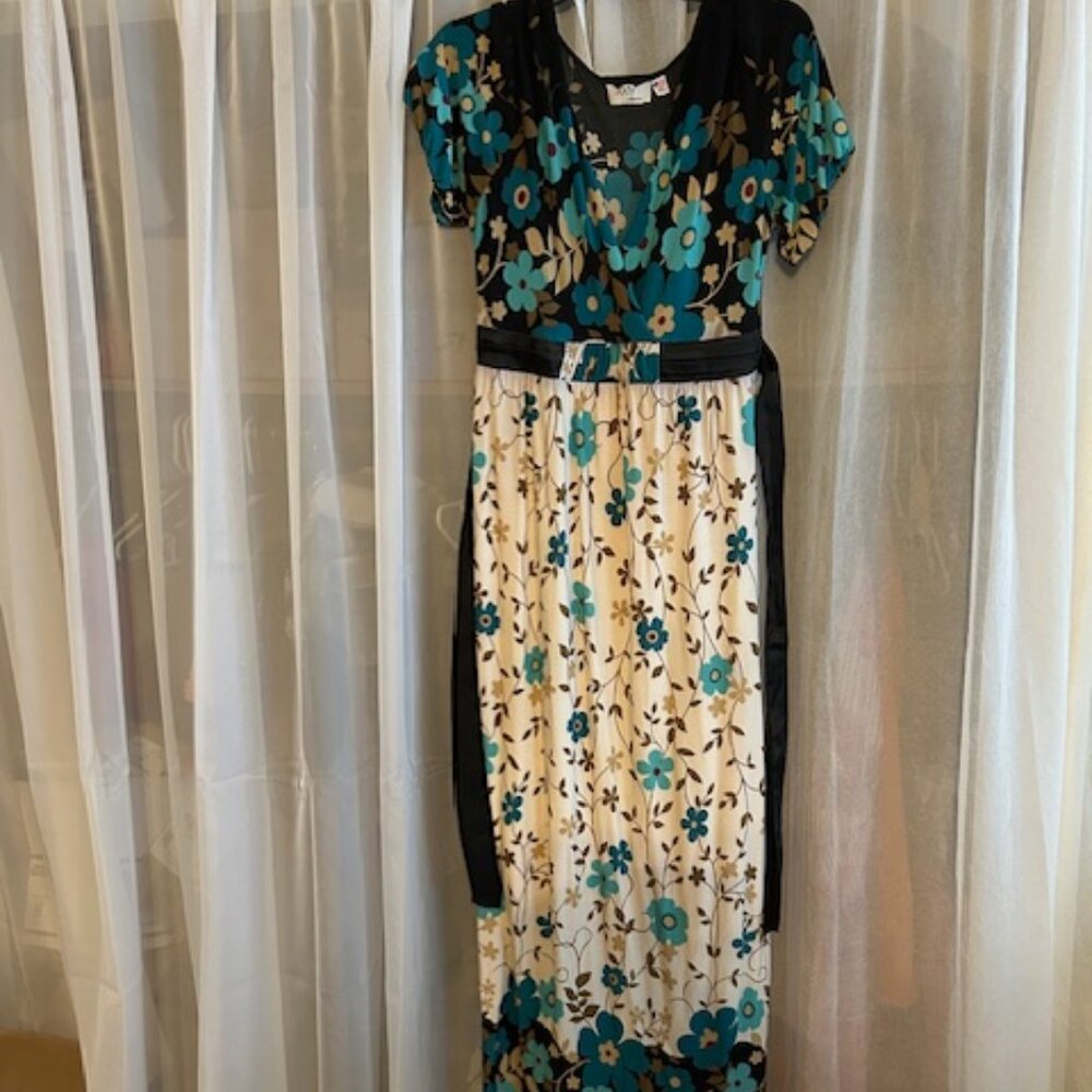 Used Jody California Dress Size large